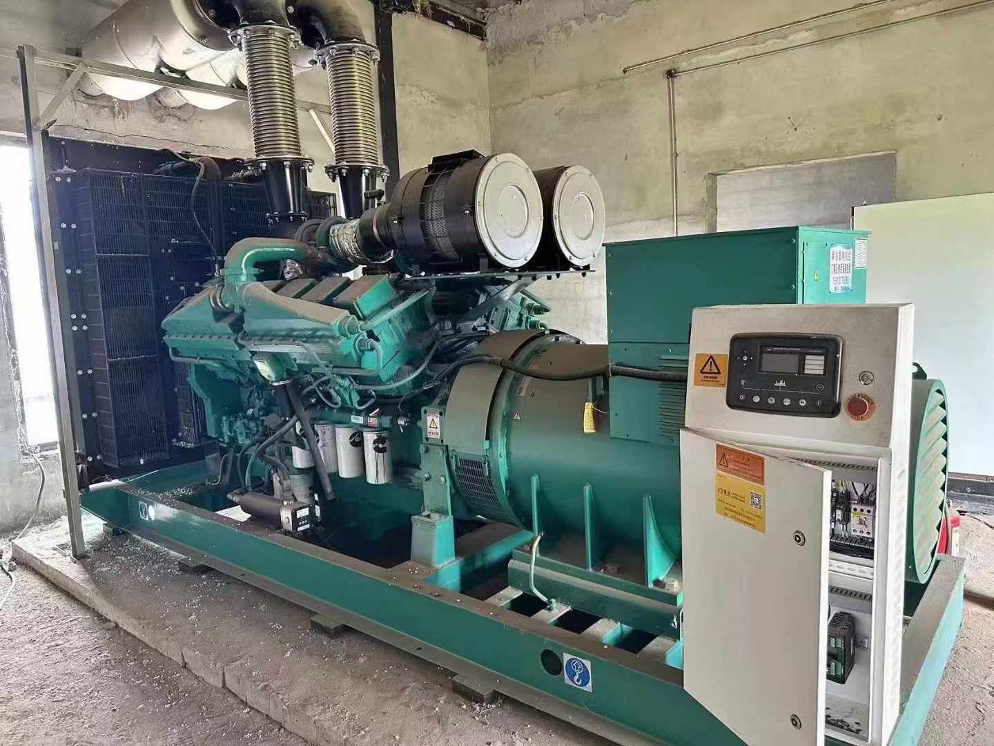 天镇无功补偿装置的性能评估需要考虑哪些因素？