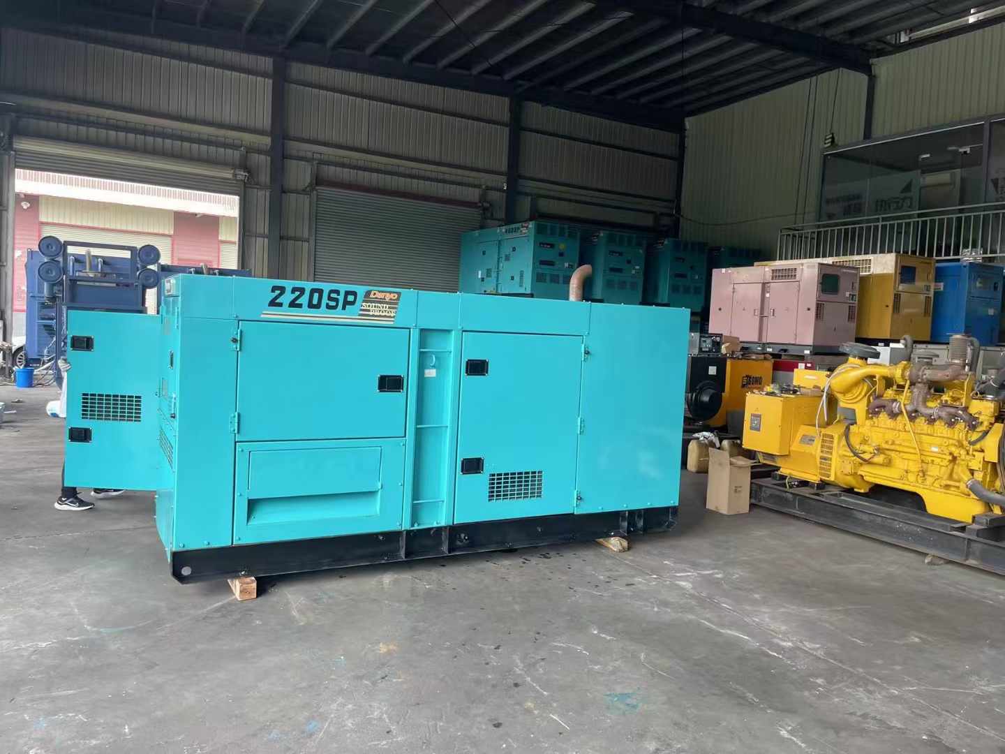 天镇柴油发电机组长期不间断运行时，如何监控其温度和压力？