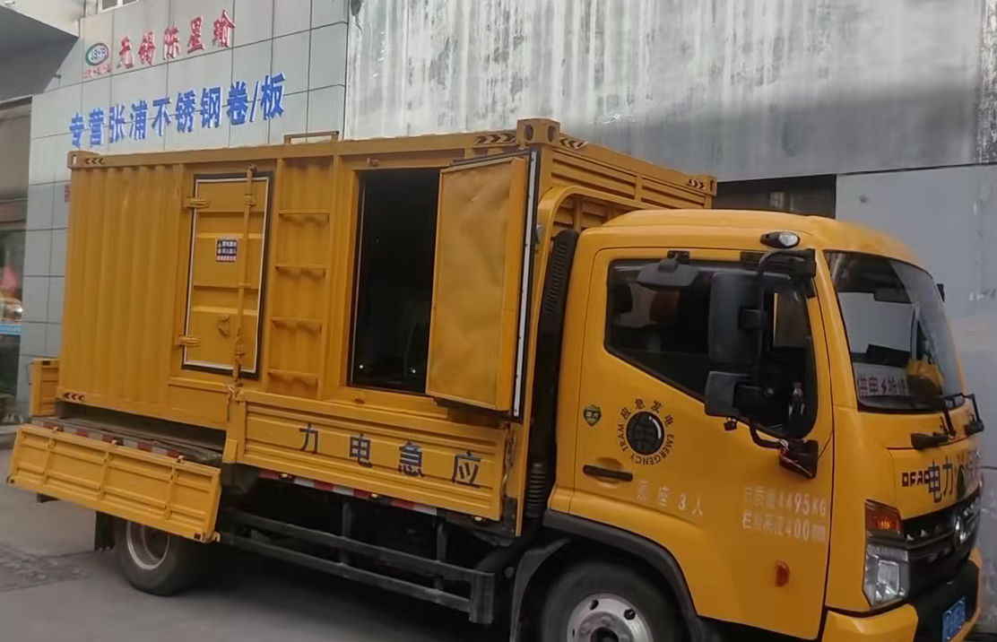 天镇柴油发电机组负载测试时应如何监控机组的运行状态？