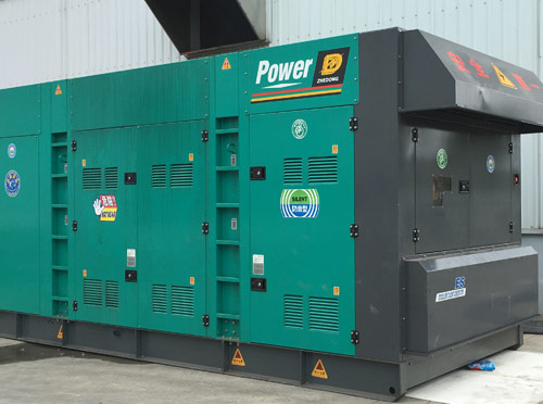 天镇升级发电机组的过程中需要注意哪些安全事项？