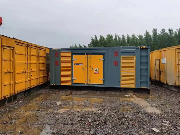 天镇柴油发电机如何判断干式空气滤清器是否需要更换？