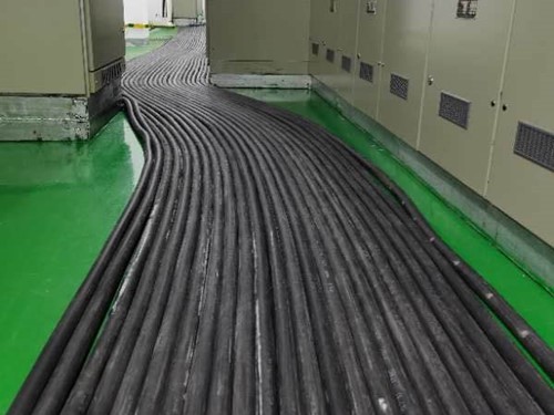 天镇如何根据理论计算公式计算温度对特定电压测量结果的影响？